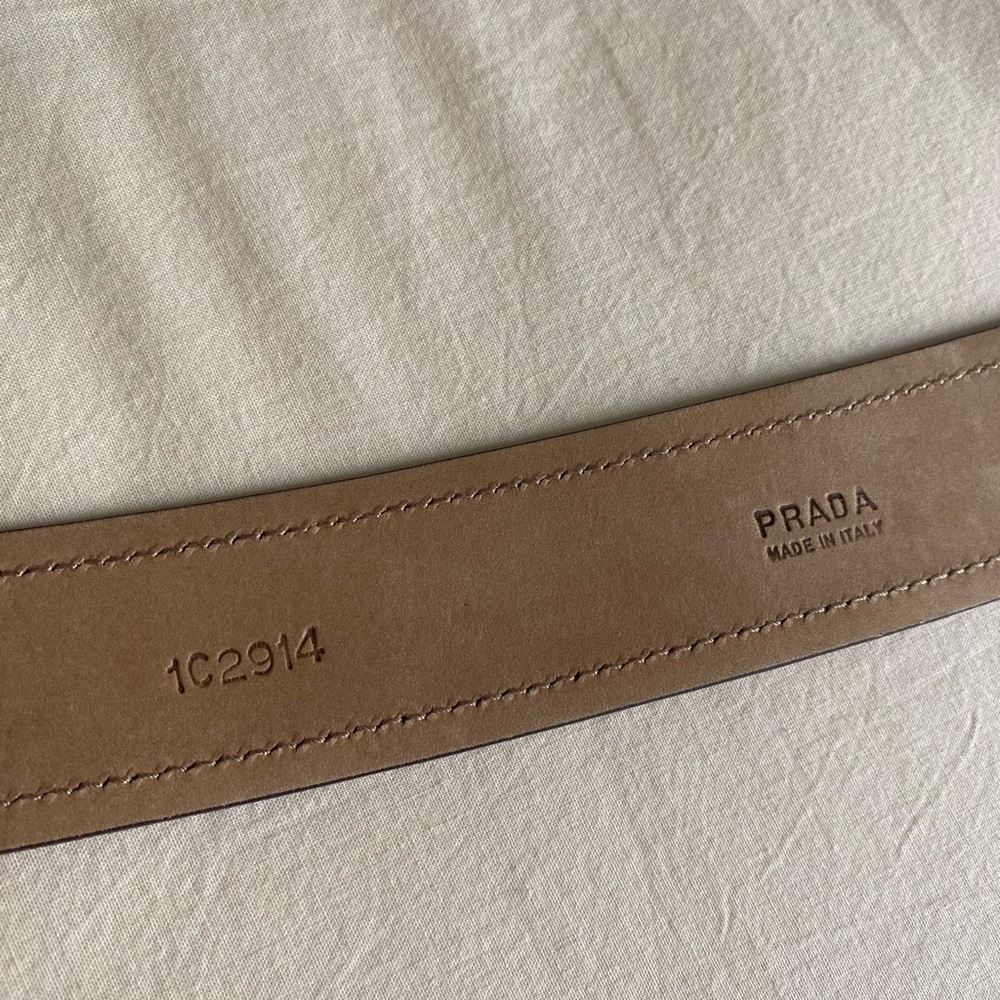 Prada Gold Leather Metallic Belt | Size 32/80 - Picture 9 of 12